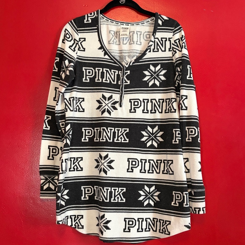 Black and White PINK Sleep shirt